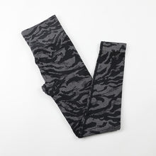 Load image into Gallery viewer, Scrunched Camo Leggings