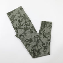 Load image into Gallery viewer, Scrunched Camo Leggings