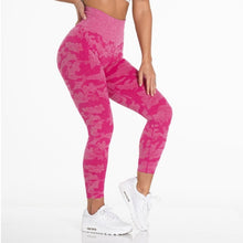 Load image into Gallery viewer, Camo seamless leggings