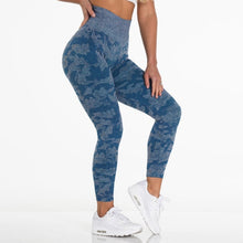 Load image into Gallery viewer, Camo seamless leggings